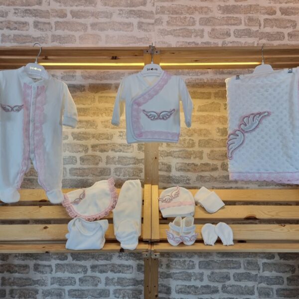 WhatsApp Image 2025-12-08 at 9.14.25 PM طقم مستشفى مخمل أجنحة 10قطع