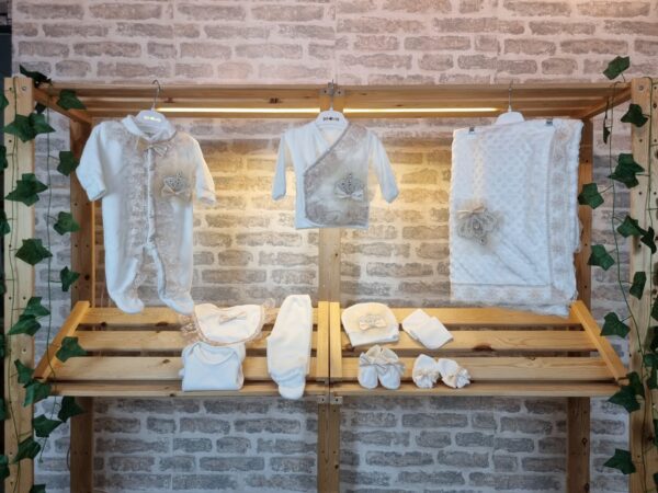 طقم مستشفى مخمل تاج الملك 10 قطع