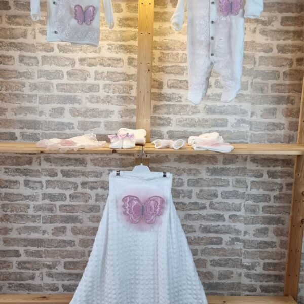 WhatsApp Image 2025-12-08 at 9.14.33 PM (3) طقم مستشفى مخمل فراشة 10قطع