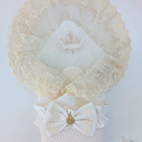 قنداق تريكو بأطراف دانتيل