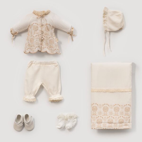 طقم مستشفى بناتي 6 قطع دانتيل منقش