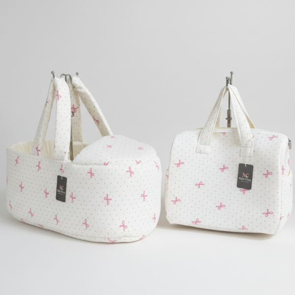 حمالة بيبي مع شنتة برسمة ببيونة زهر