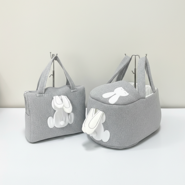 حمالة بيبي مع شنتة برسم ارنوب