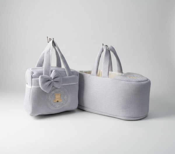 حمالة بيبي مع شنتة دبدوب مع ببيونة