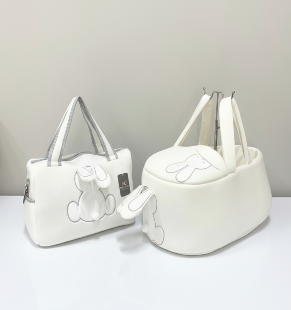 حمالة بيبي مع شنتة برسم ارنوب